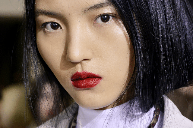 Tods M F15 How to wear brick red lipstick trend fall 2015 makeup.png
